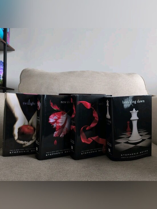 Other - Twilight Series Book Set